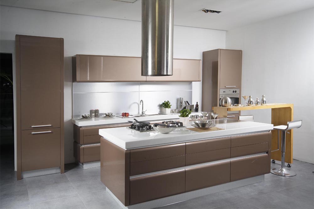 brown lacquer kitchen cabinet